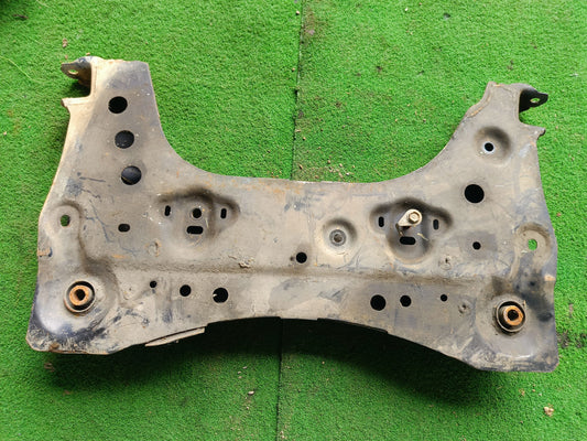 NISSAN GRAND LIVINA L11 CROSSMEMBER (U) [CMB009]