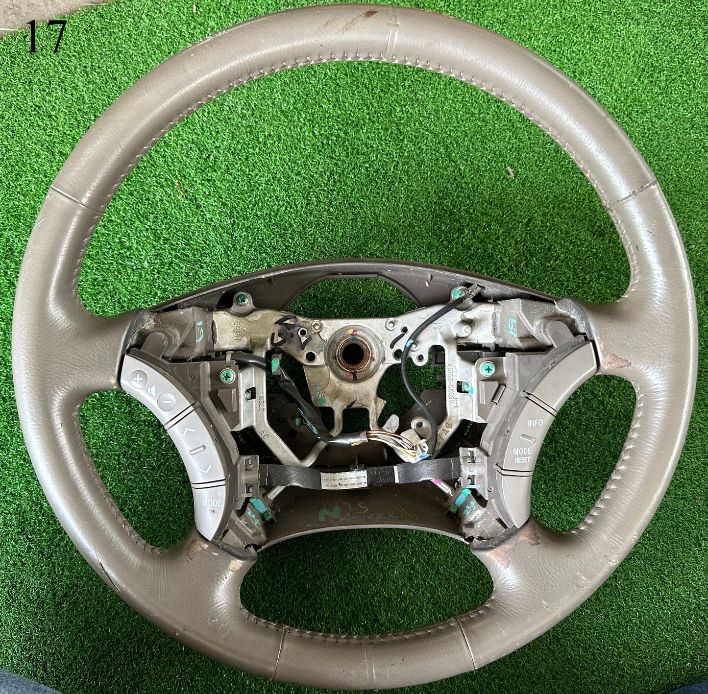 TOYOTA FORTUNER KUN50 STEERING WHEEL (SW00017)