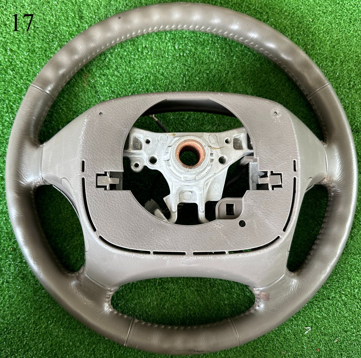 TOYOTA FORTUNER KUN50 STEERING WHEEL (SW00017)