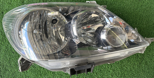 TOYOTA FORTUNER SUV KUN50 HEAD LAMP RH (81110-0K120)