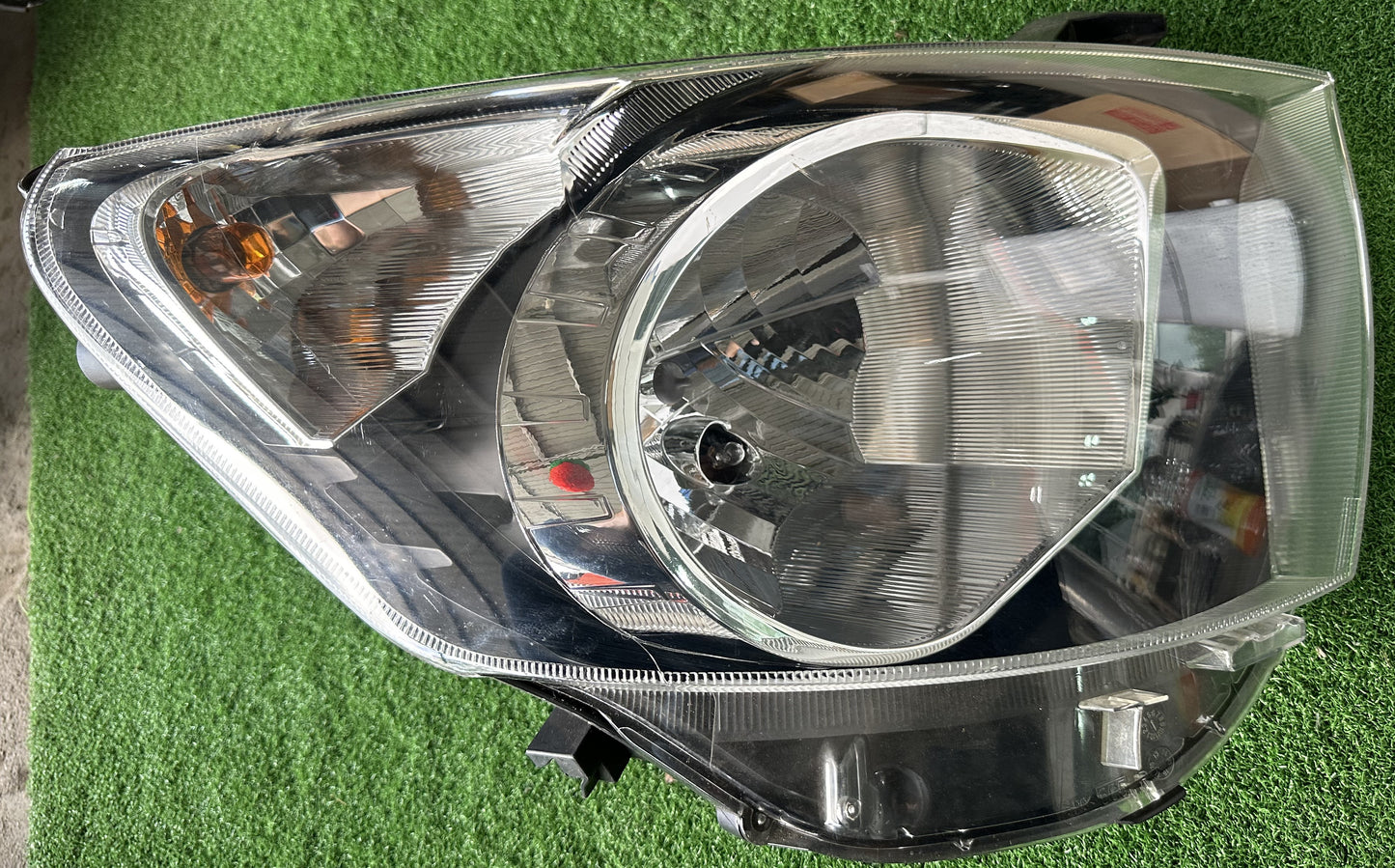 PERODUA AXIA HEAD LAMP RH (81110-BZ370-2)