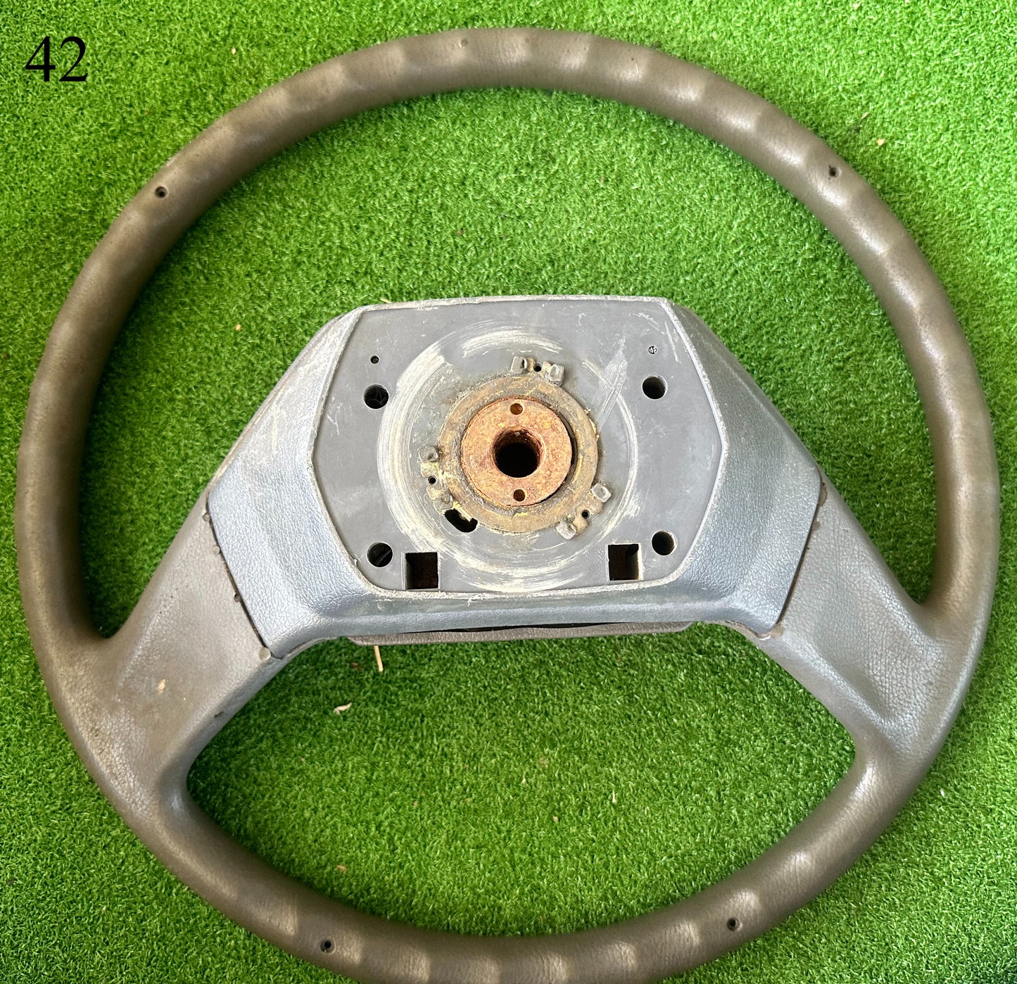 LORRI STEERING WHEEL SW00042