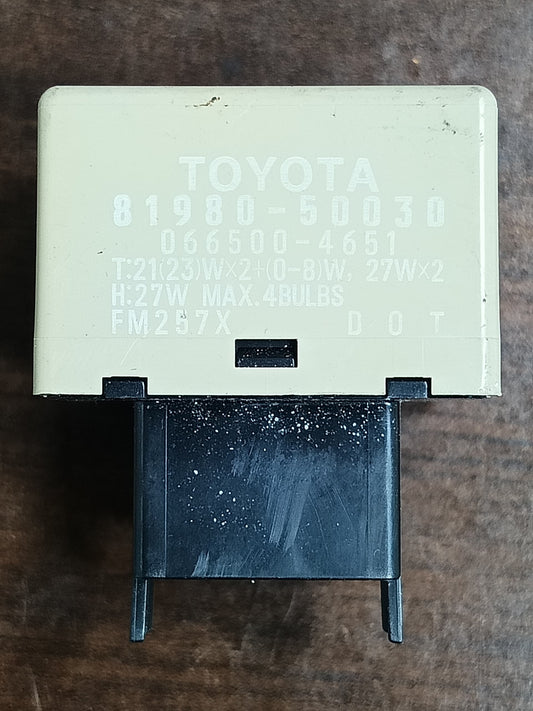 TOYOTA ESTIMA FLASHER (81980-50030)