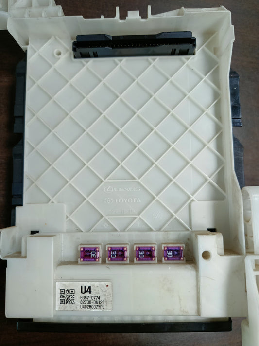 TOYOTA COROLLA CROSS FUSE BOX (82730-0A120)