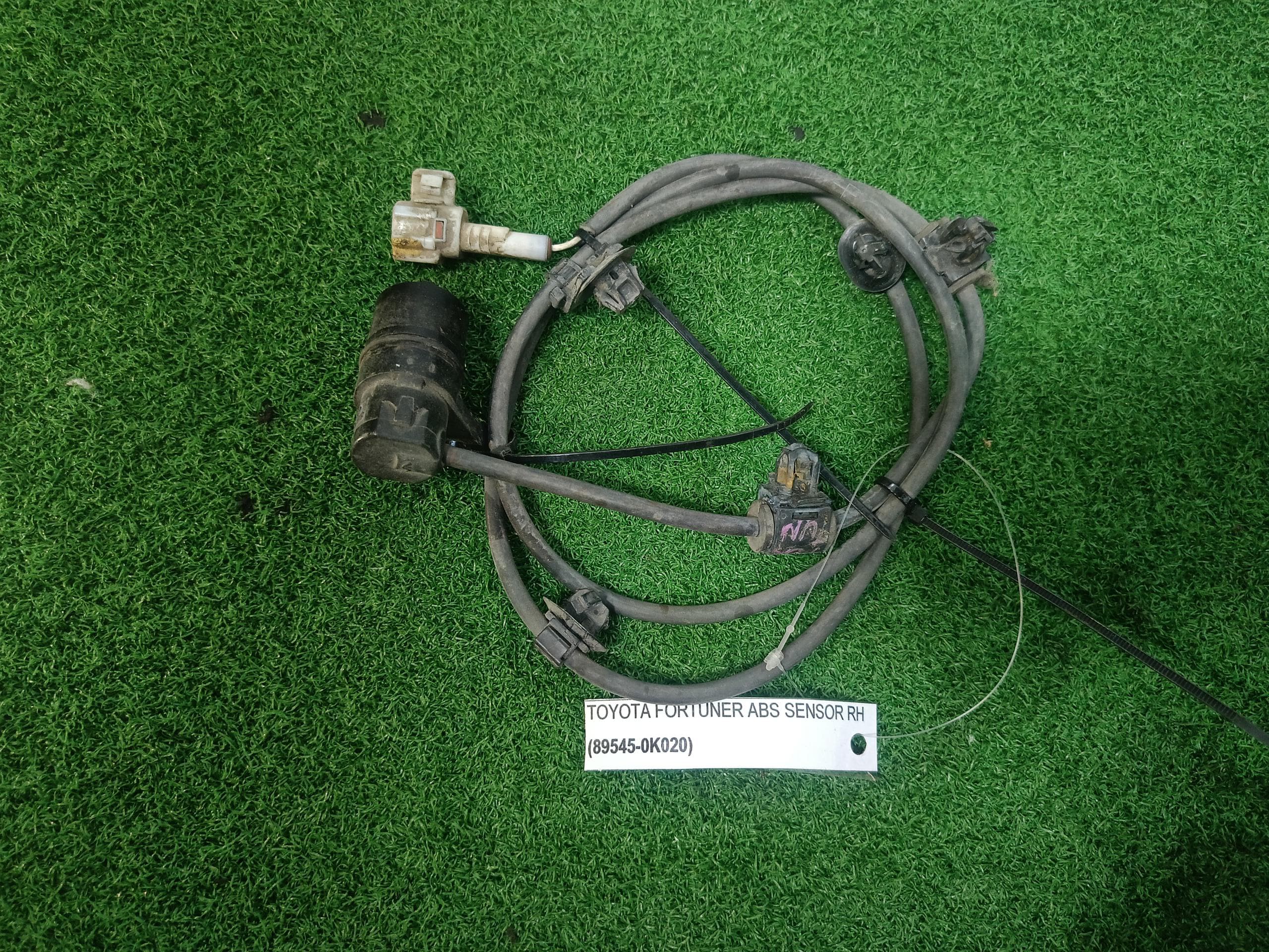 TOYOTA FORTUNER ABS SENSOR RH (89545-0K020) – YS PARTS