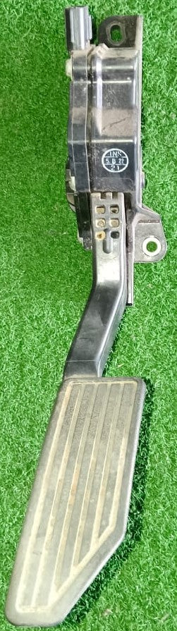 ISUZU DMAX VCROSS PEDAL SENSOR (8980677481)