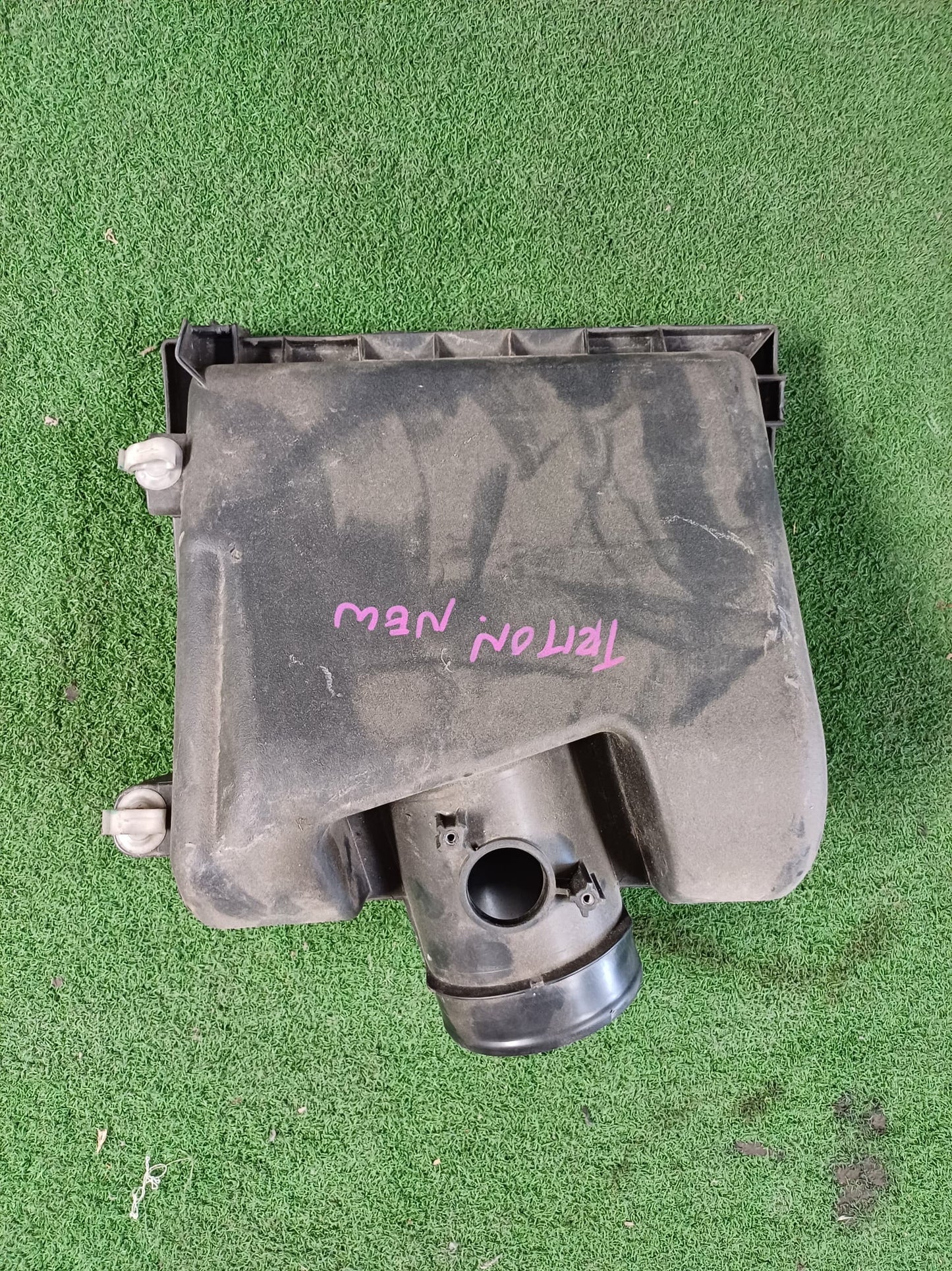 MITSUBISHI TRITON NEW TOP COVER AIRBOX (U) [ABX0050]