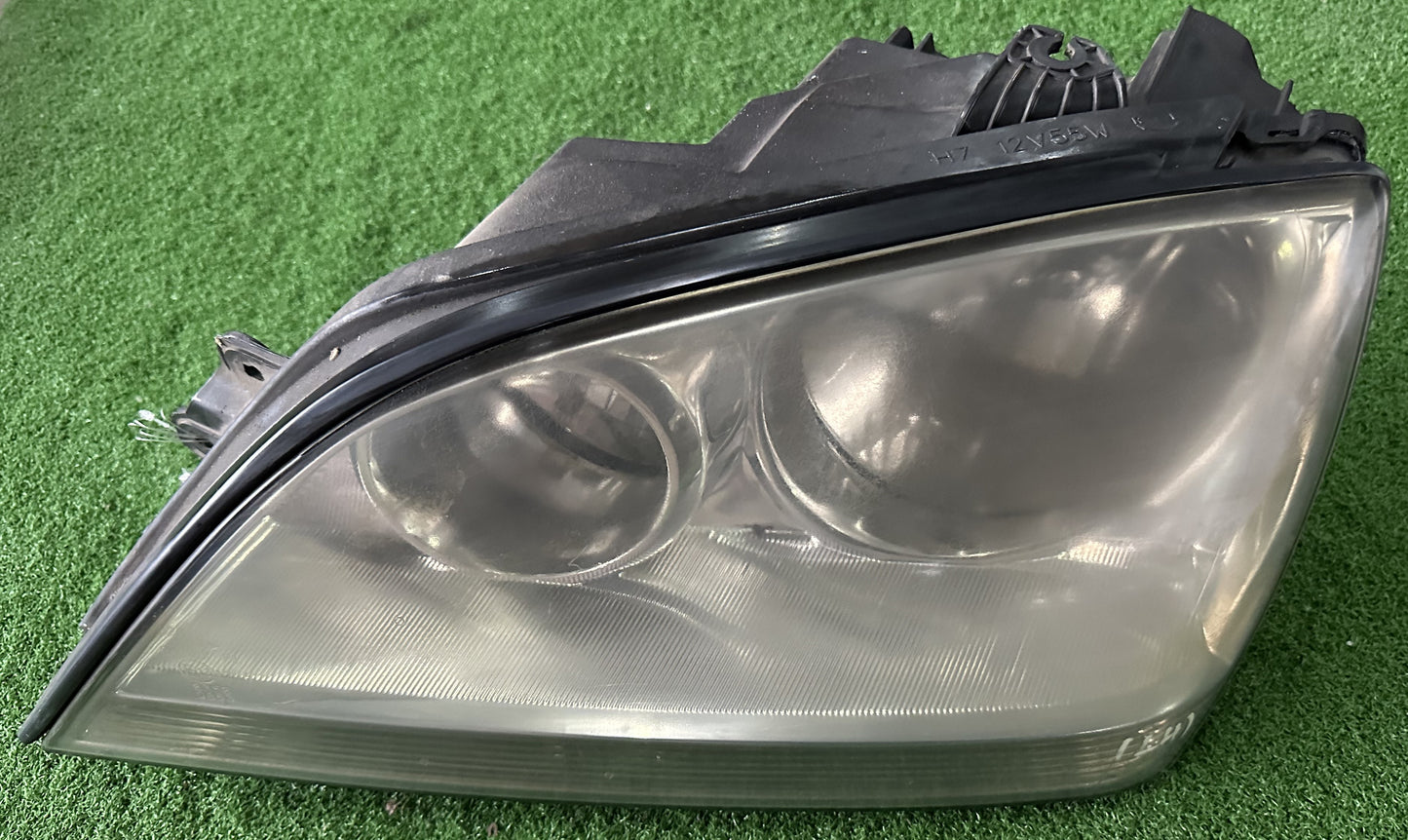 KIA SORENTO HEAD LAMP LH (921013E010)