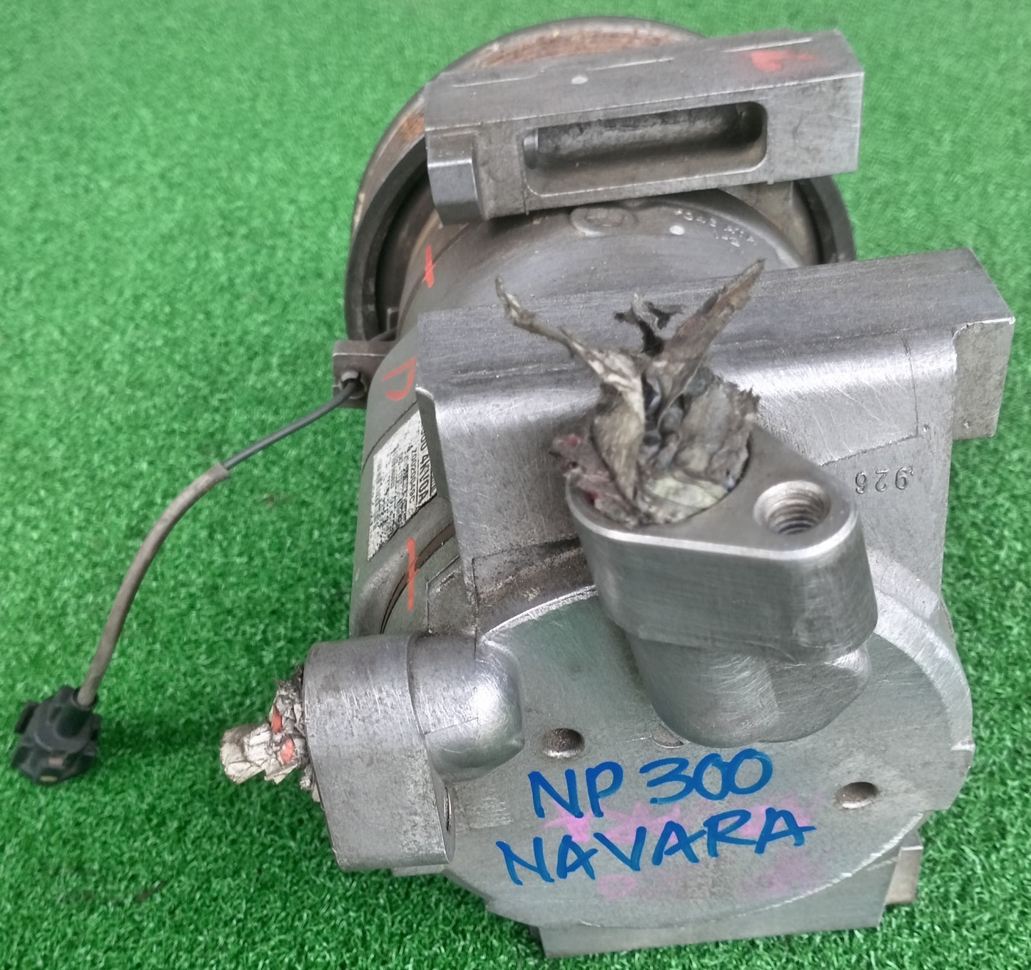 NISSAN NAVARA NP300 COMPRESSOR (92600-4KV0A)