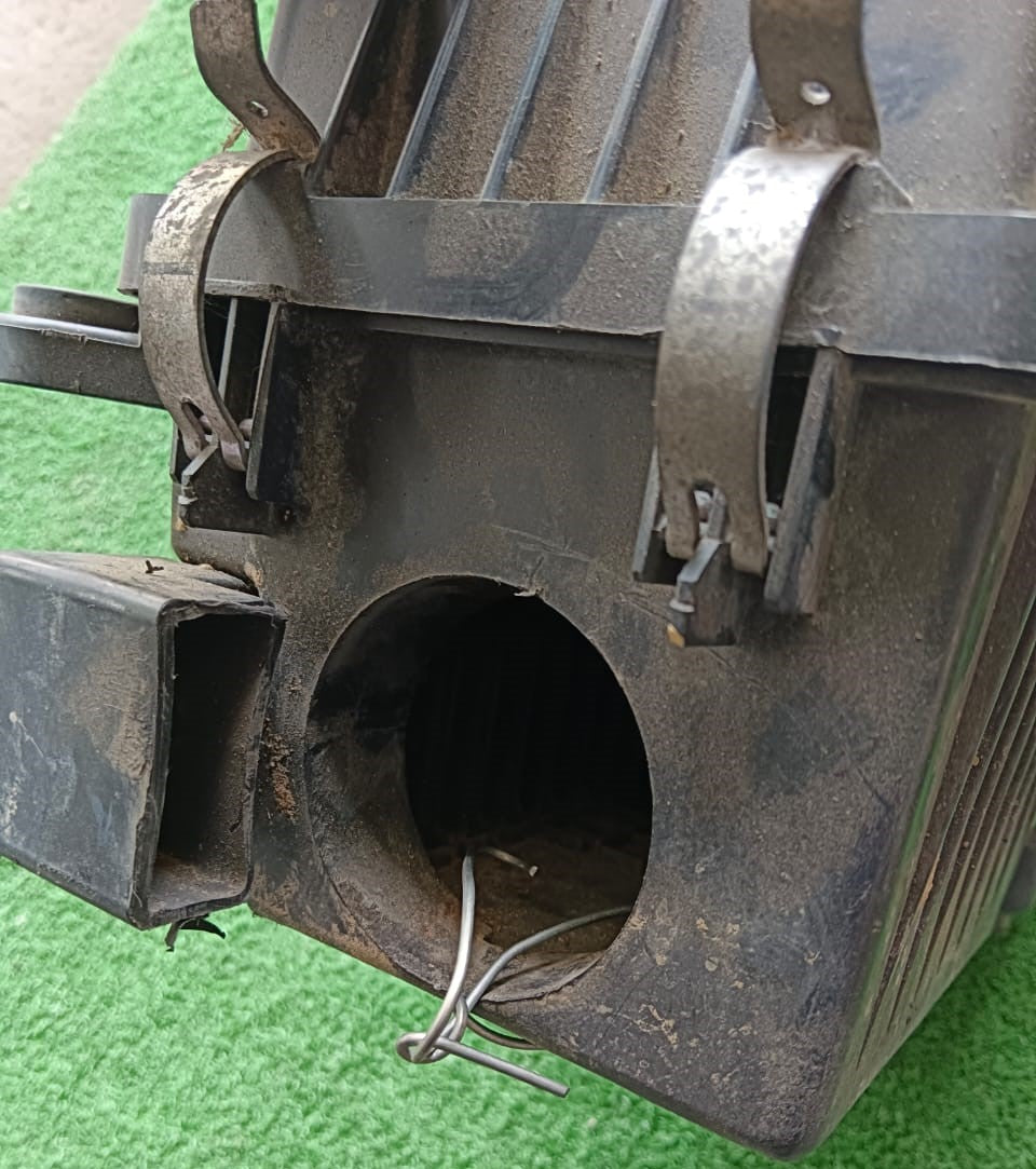 TOYOTA WISH AIRBOX (B) (ABX0035)