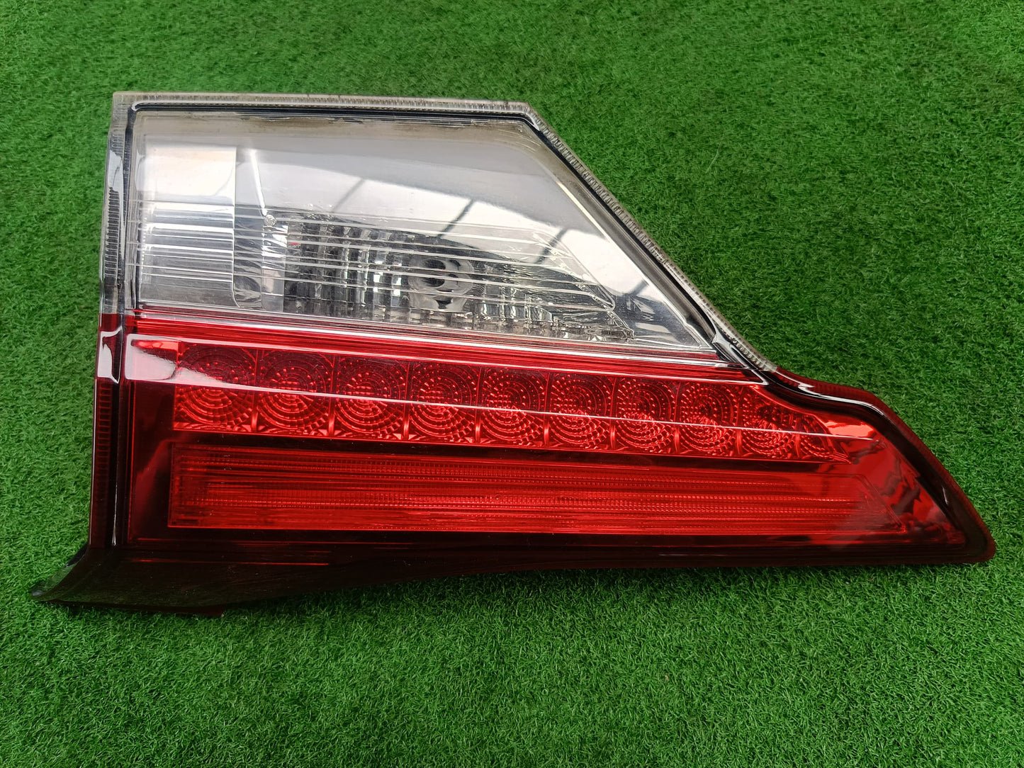 PERODUA ARUZ INNER TAIL LAMP RH (2002300)