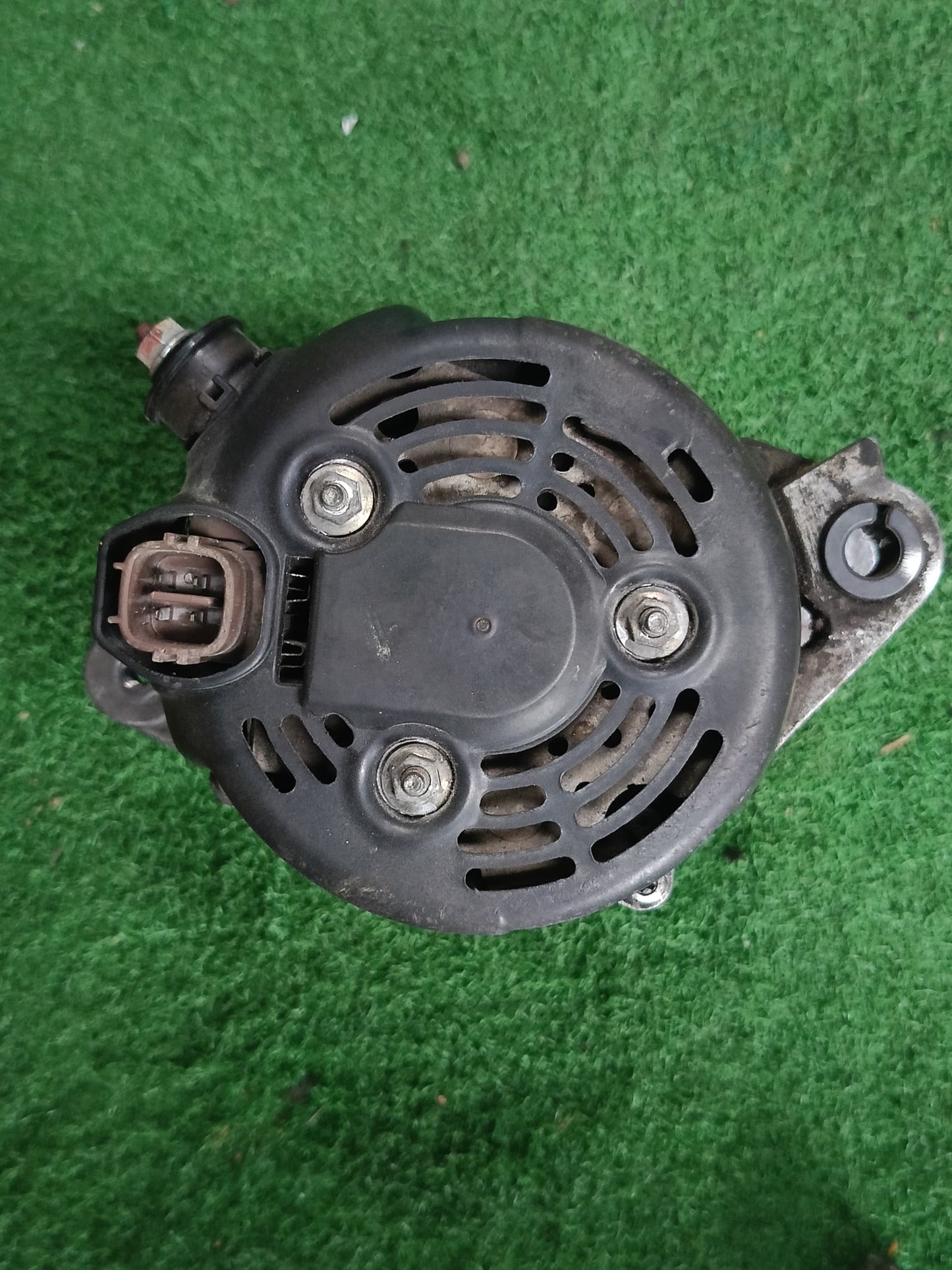 PERODUA AVANZA ALTERNATOR (27060-BZ120)