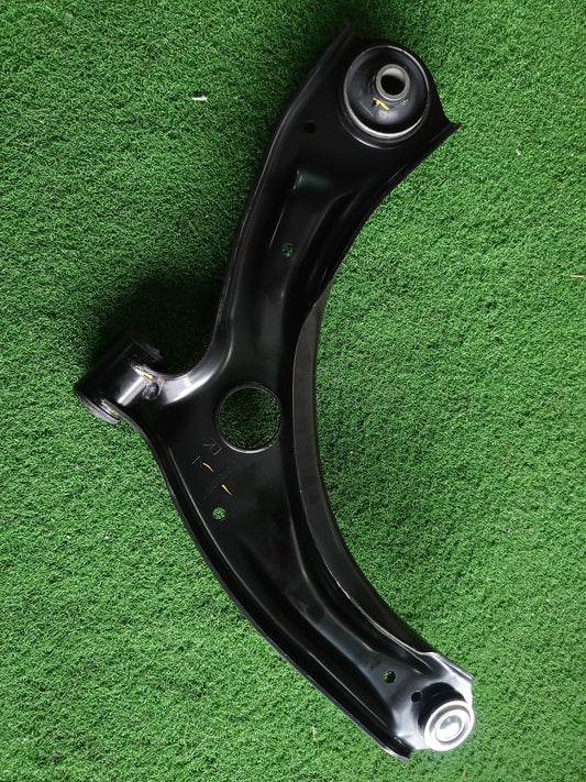 PERODUA AXIA LOWER ARM RH (NEW) (48068-BZ460)