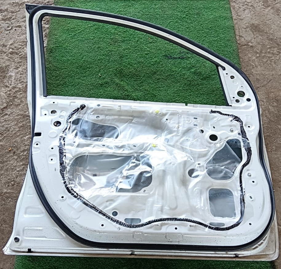 PERODUA MYVI LAGI BEST D54T 2011 DOOR PANEL WHITE FRONT LH (U) (D54T00-67U0FL-1)