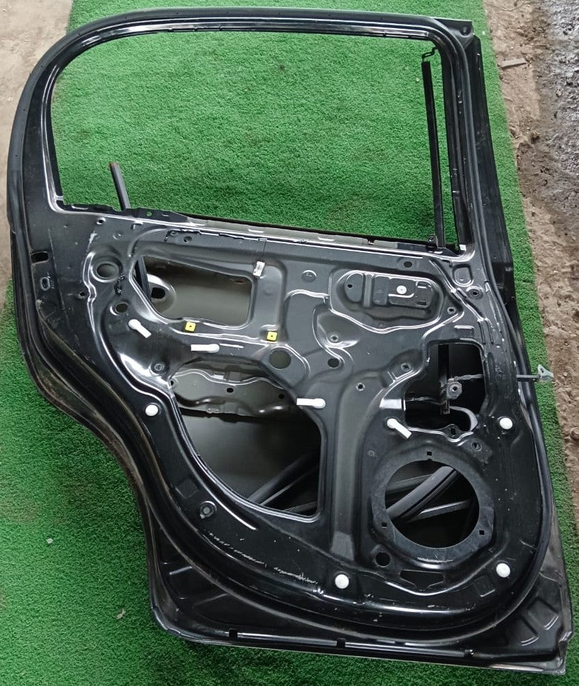 PERODUA MYVI LAGI BEST D54T 2011 DOOR PANEL BLACK REAR LH (U) (D54T00-67U0RL-1)