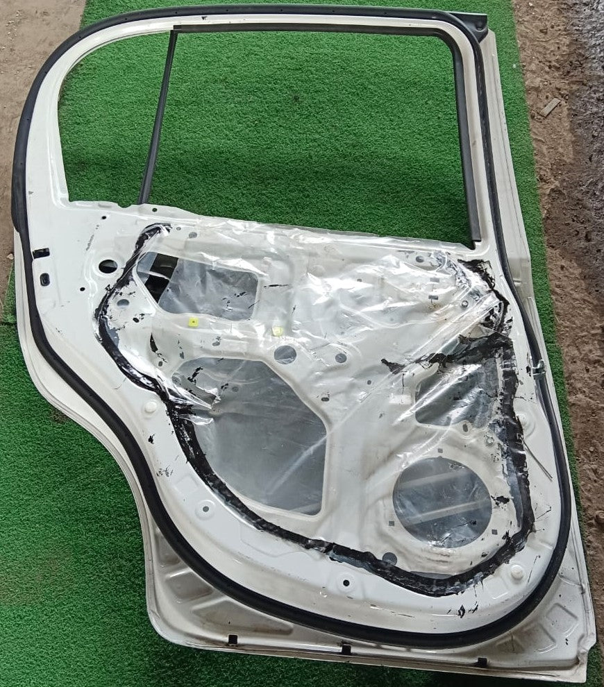 PERODUA MYVI LAGI BEST D54T 2011 DOOR PANEL WHITE REAR LH (U) (D54T00-67U0RL-4)