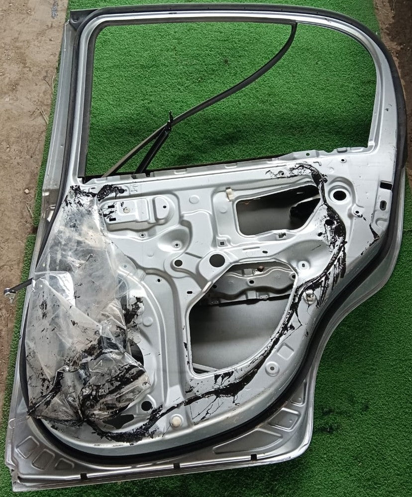 PERODUA MYVI LAGI BEST D54T 2011 DOOR PANEL SILVER REAR RH (U) (D54T00-67U0RR-4)