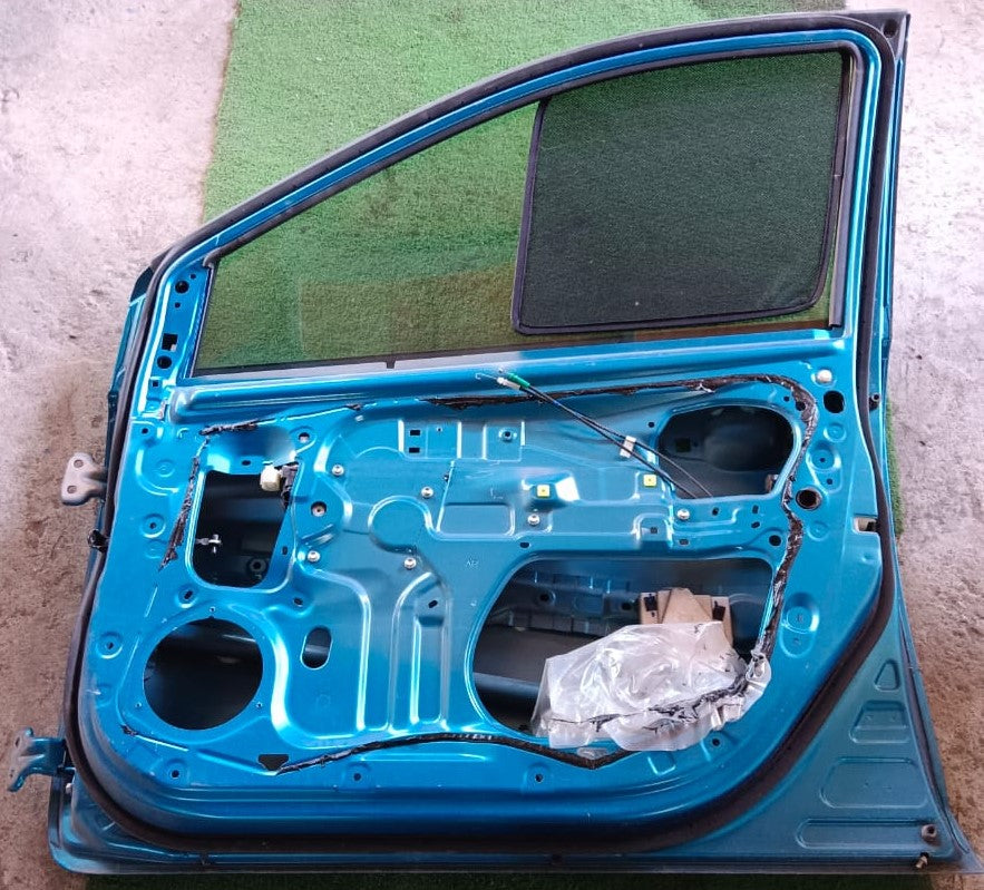 PERODUA BEZZA DOOR PANEL BLUE FRONT RH (DP00006)