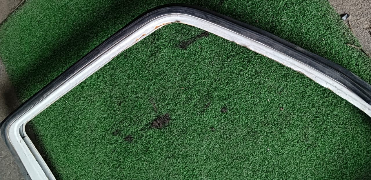 MITSUBISHI FUSO DOOR PANEL FLH KOSONG (DP00012)