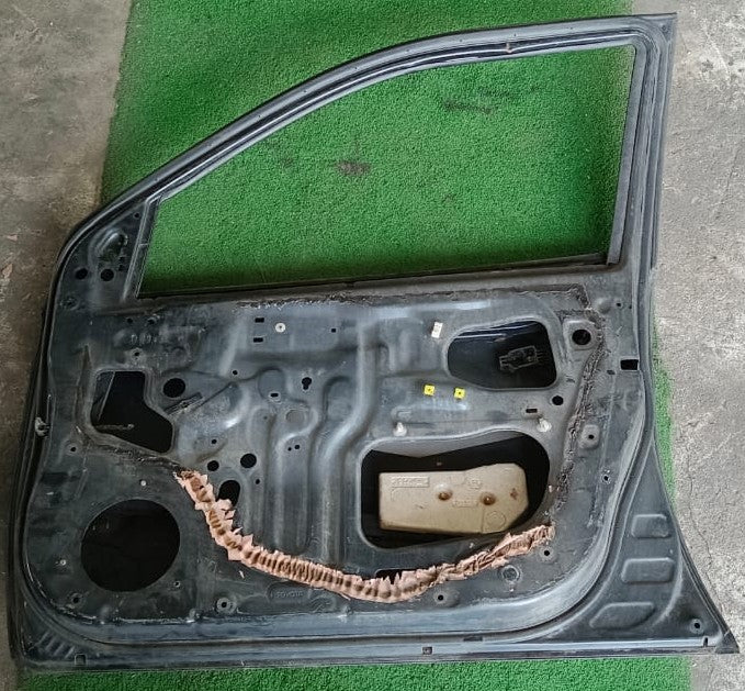 TOYOTA VIOS NCP42 DOOR PANEL FRH KOSONG BLACK (DP00022)