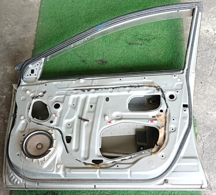 TOYOTA CALDINA DOOR PANEL FRH KOSONG SILVER (DP00024)