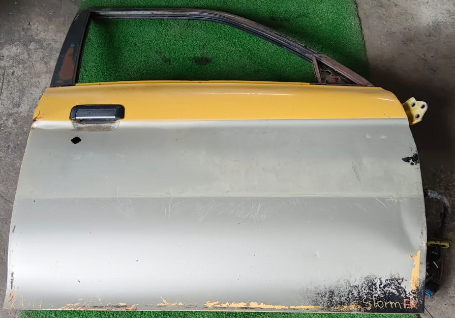 MITSUBISHI STROM DOOR PANEL FRH KOSONG Y/SILVER (B) (DP00027)