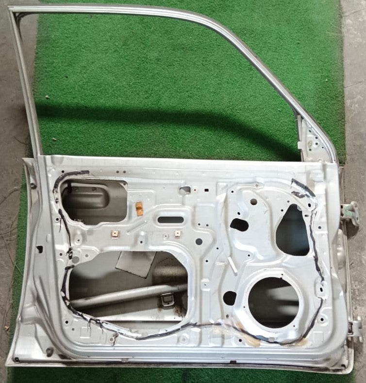 PERODUA KELISA DOOR PANEL FLH KOSONG SILVER (DP00036)