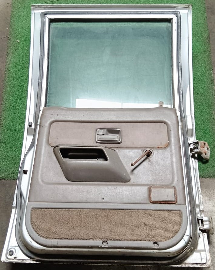 ISUZU INVADER DOOR PANEL RLH COMPLETE SILVER (DP00042)