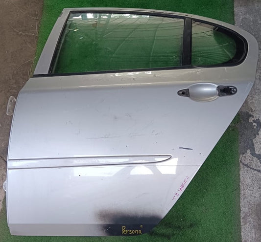 PROTON PERSONA DOOR PANEL RLH COMPLETE SILVER (DP00064)