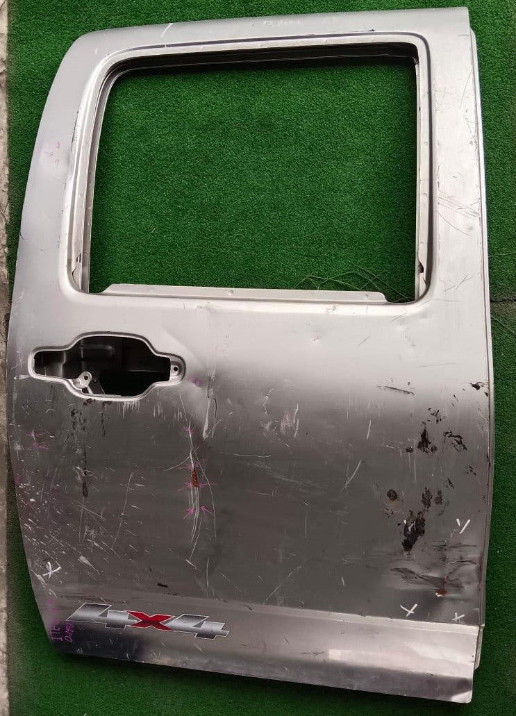 ISUZU DMAX ITEQ DOOR PANEL RRH KOSONG SILVER (B) (DP00071)