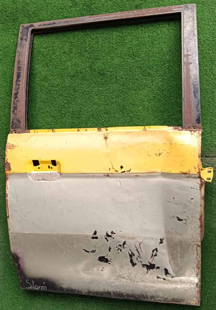 MITSUBISHI STROM DOOR PANEL RRH KOSONG Y/SILVER (B) (DP00072)