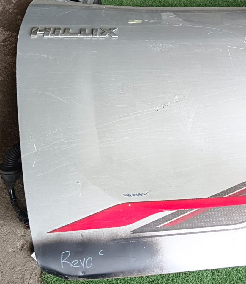 TOYOTA REVO DOOR PANEL FLH COMPLETE SILVER (DP00076)