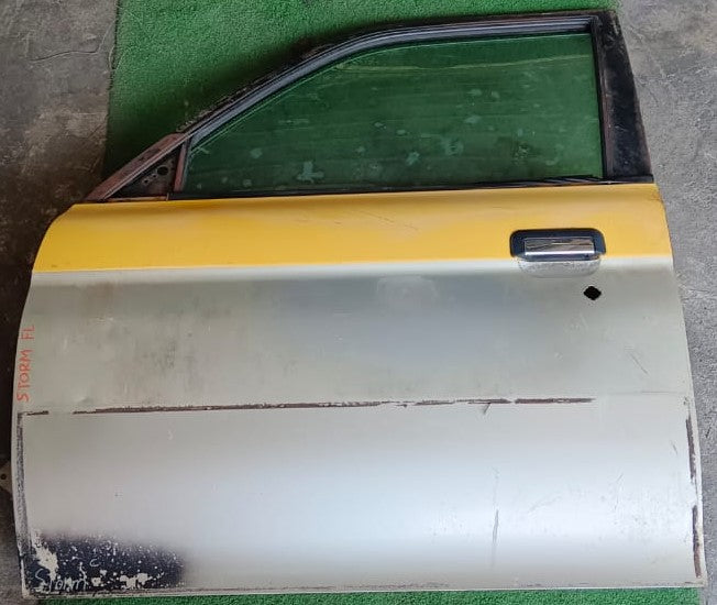 MITSUBISHI STORM DOOR PANEL FLH COMPLETE Y/SILVER (DP00080)