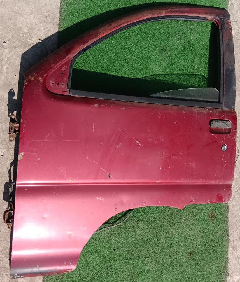 PERODUA RUSA DOOR PANEL FLH COMPLETE RED (B) (DP00083)