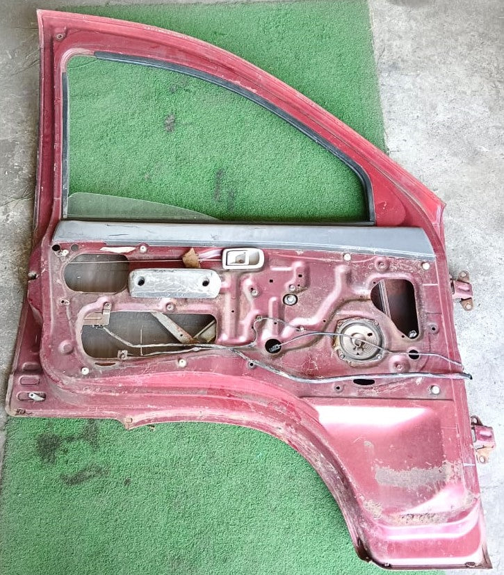 PERODUA RUSA DOOR PANEL FLH COMPLETE RED (B) (DP00083)