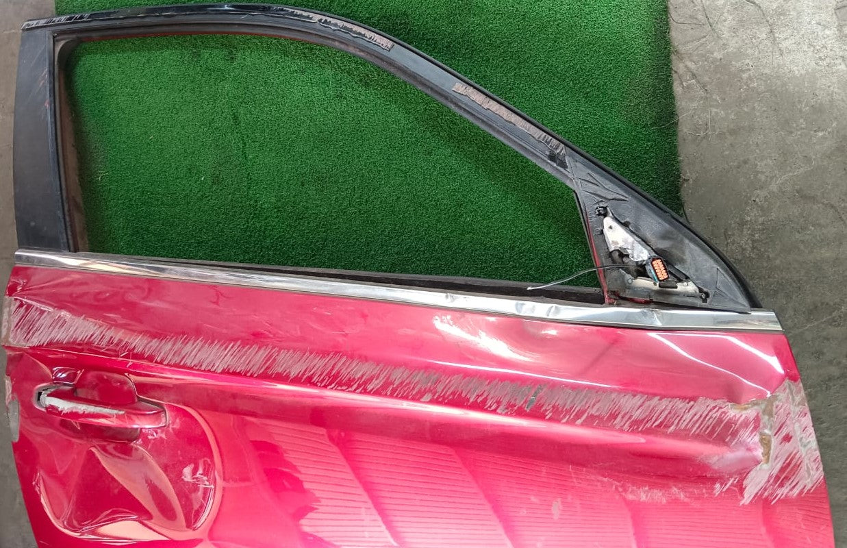 PROTON X70 DOOR PANEL FRH COMPLETE RED (B) (DP00085)