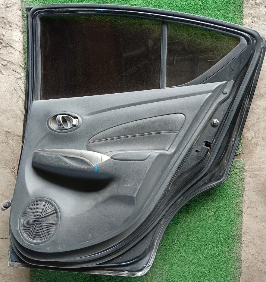 NISSAN ALMERA N17 DOOR PANEL RRH COMPLETE BLACK (B) (DP00101)