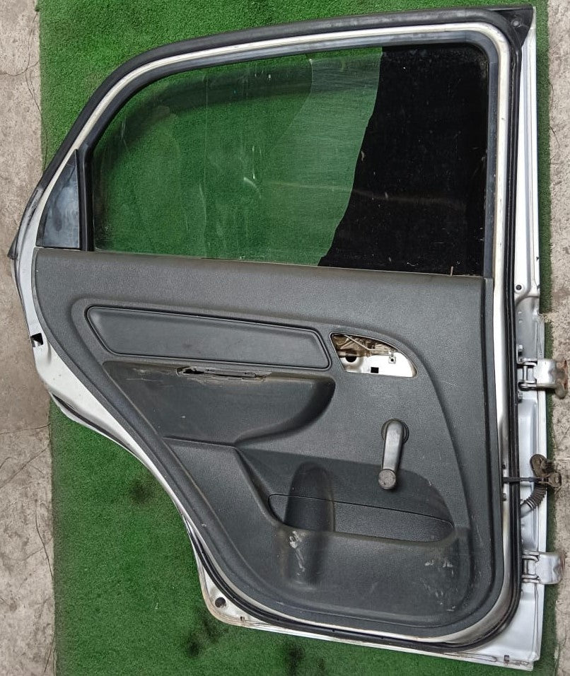 PROTON SAGA BLM DOOR PANEL RLH KOSONG SILVER (DP00106)