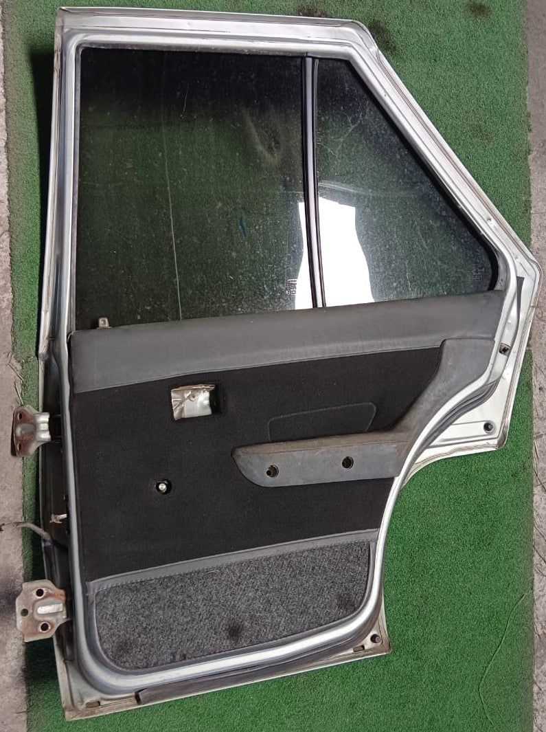 PROTON ISWARA DOOR PANEL RRH COMPLETE SILVER (DP00122)