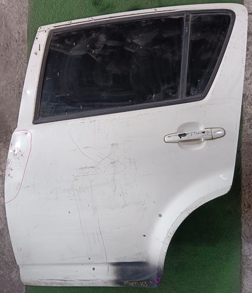 PERODUA MYVI K3 DOOR PANEL RLH COMPLETE WHITE (B) (DP00126)