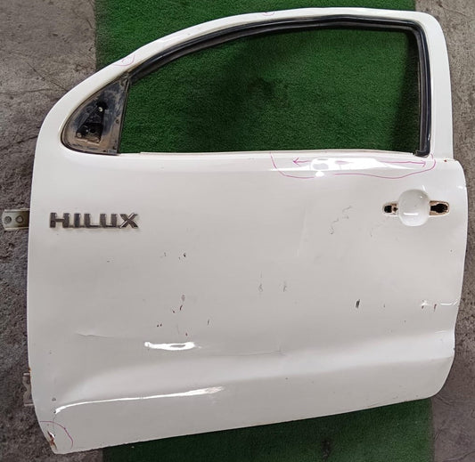 TOYOTA REVO DOOR PANEL FLH COMPLETE WHITE (B) (DP00164)