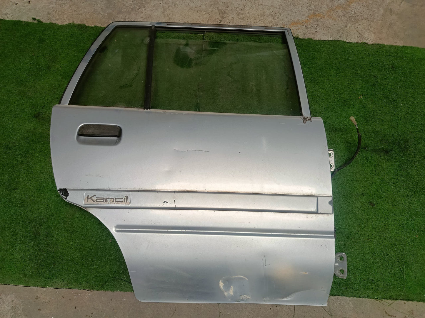 PERODUA KANCIL DOOR PANEL RRH KOSONG SILVER (DR00006)