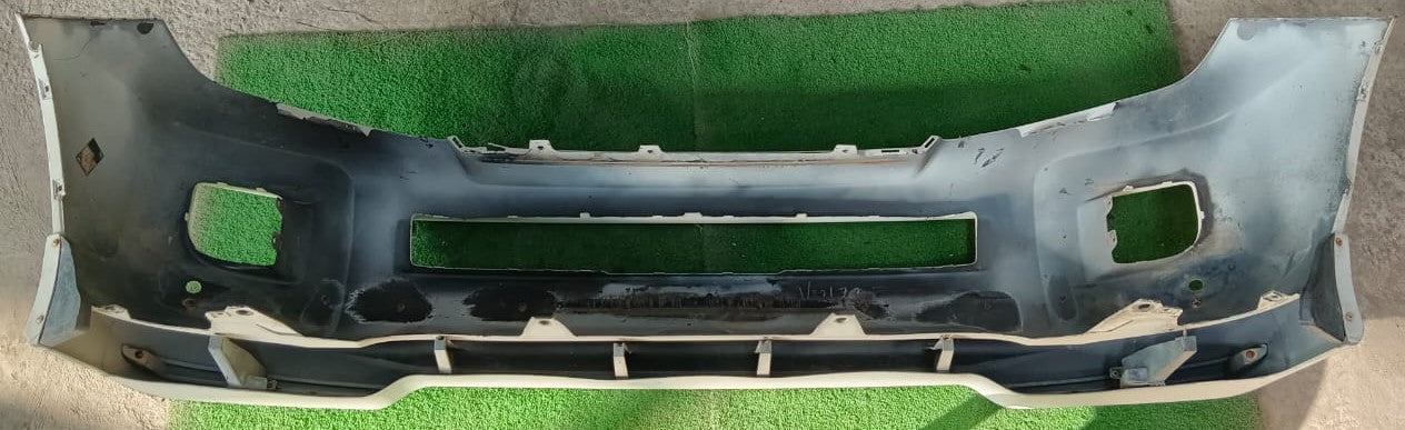 TOYOTA SUPER KING UZJ200 FRONT BUMPER WHITE (B) (FB00008)