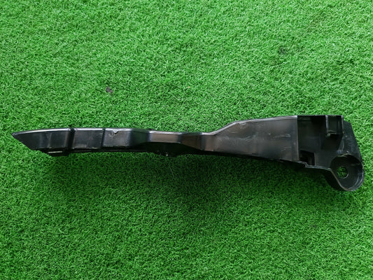 TOYOTA FORTUNER 2005 FRONT BUMPER BRACKET LH (TYN07C-1014B-LNND)