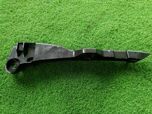 TOYOTA FORTUNER 2005 FRONT BUMPER BRACKET RH (TYN07C-1014B-RNND)