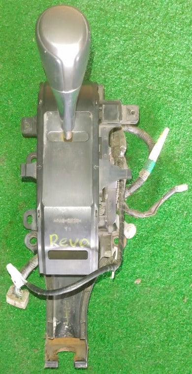 TOYOTA REVO GEAR LEVEL AT (GL0006)