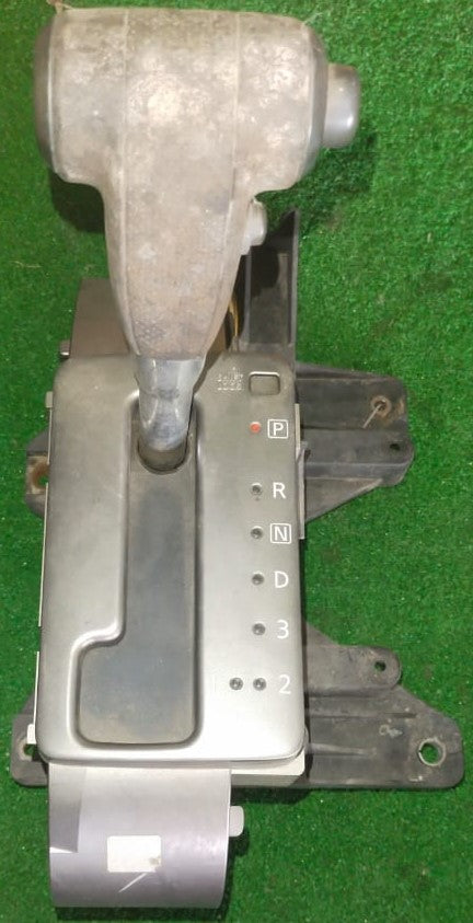 NISSAN NAVARA GEAR LEVEL AT (GL0026)