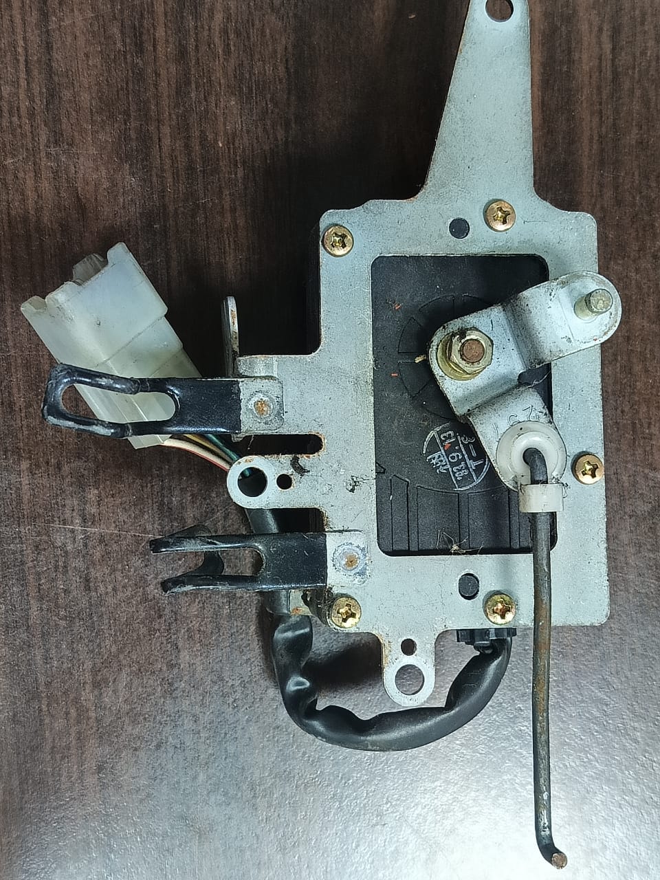 LAND CRUISER HDJ80 FLAP MOTOR  (063700-2721)