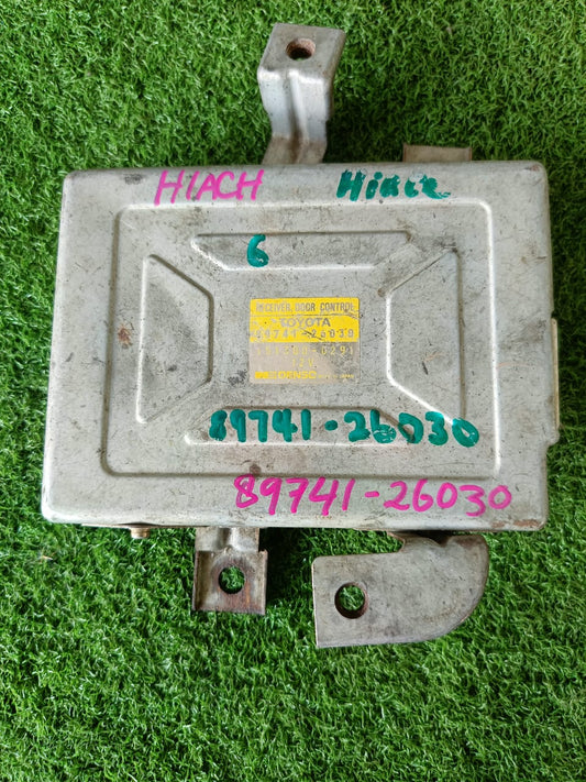 TOYOTA HIACE DOOR CONTROL ECU (89741-26030)