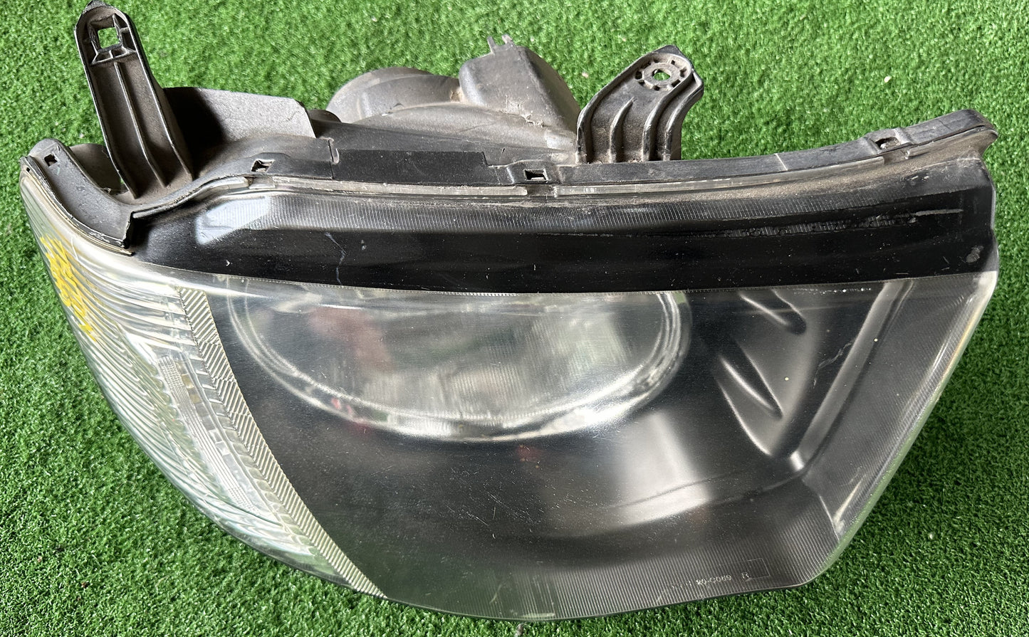 MITSUBISHI TRITON HEAD LAMP RH (HL0021)